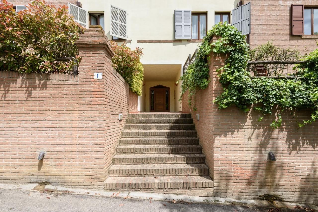 Ferienwohnung Luglie 360° Panoramic Terrace Siena Exterior foto
