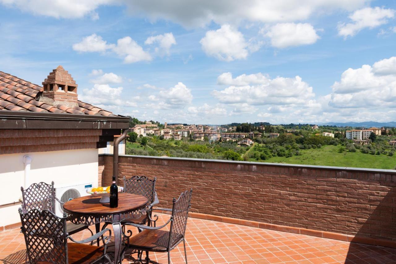 Ferienwohnung Luglie 360° Panoramic Terrace Siena Exterior foto